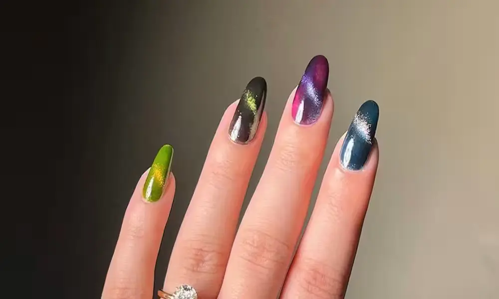 What Nail Shape Looks Best With Cat Eye Polish?