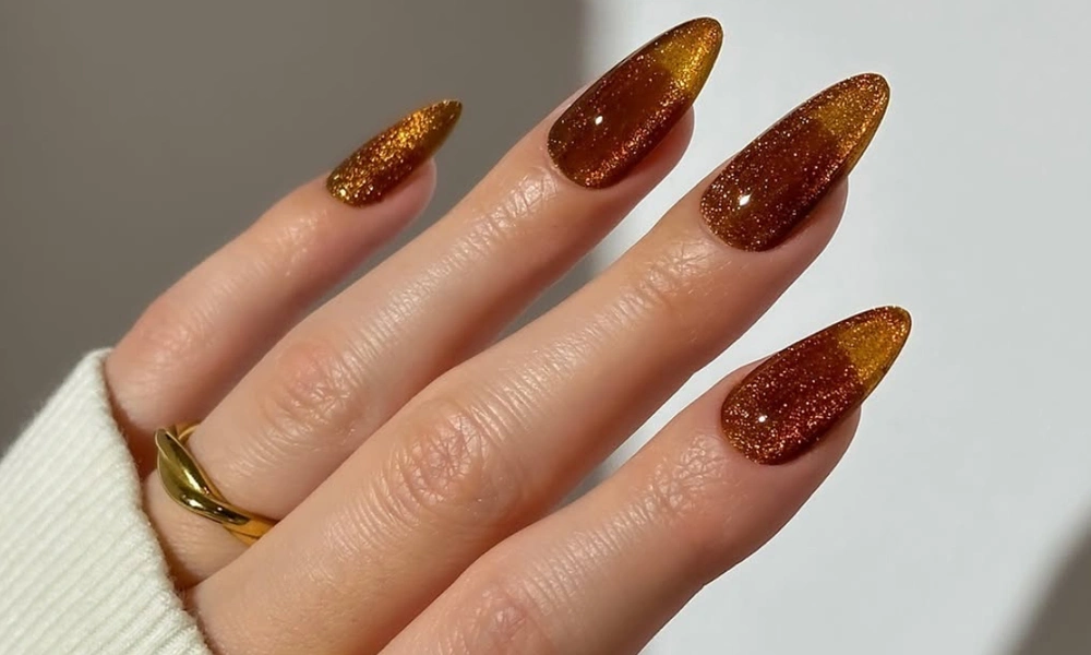 Cat Eye Nails With Chrome Details