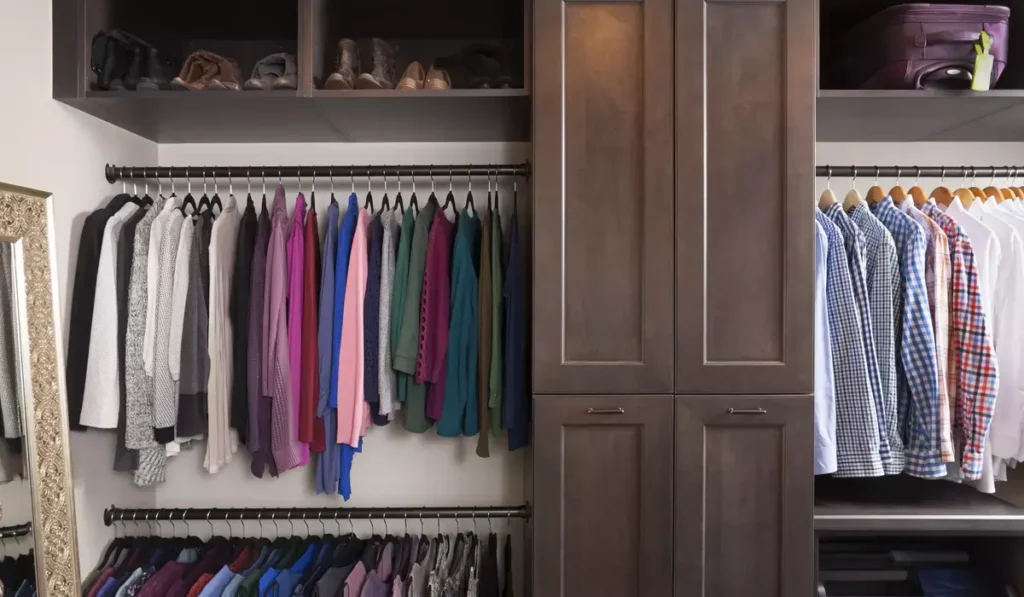 Organizing Your Wardrobe with Your Personal Palette