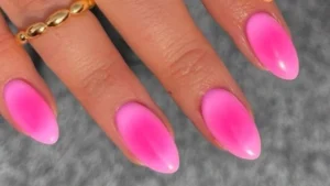 Aura Nails