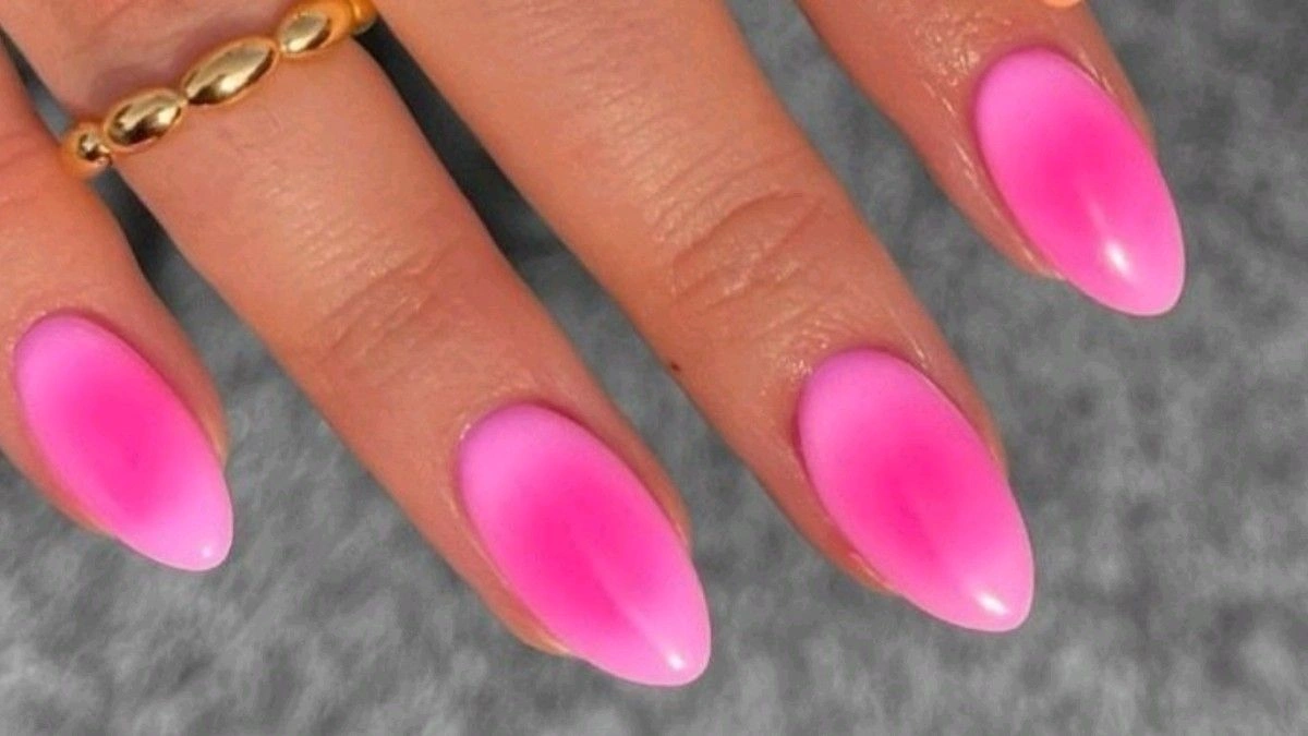 Aura Nails