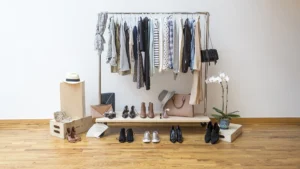 minimalist wardrobe